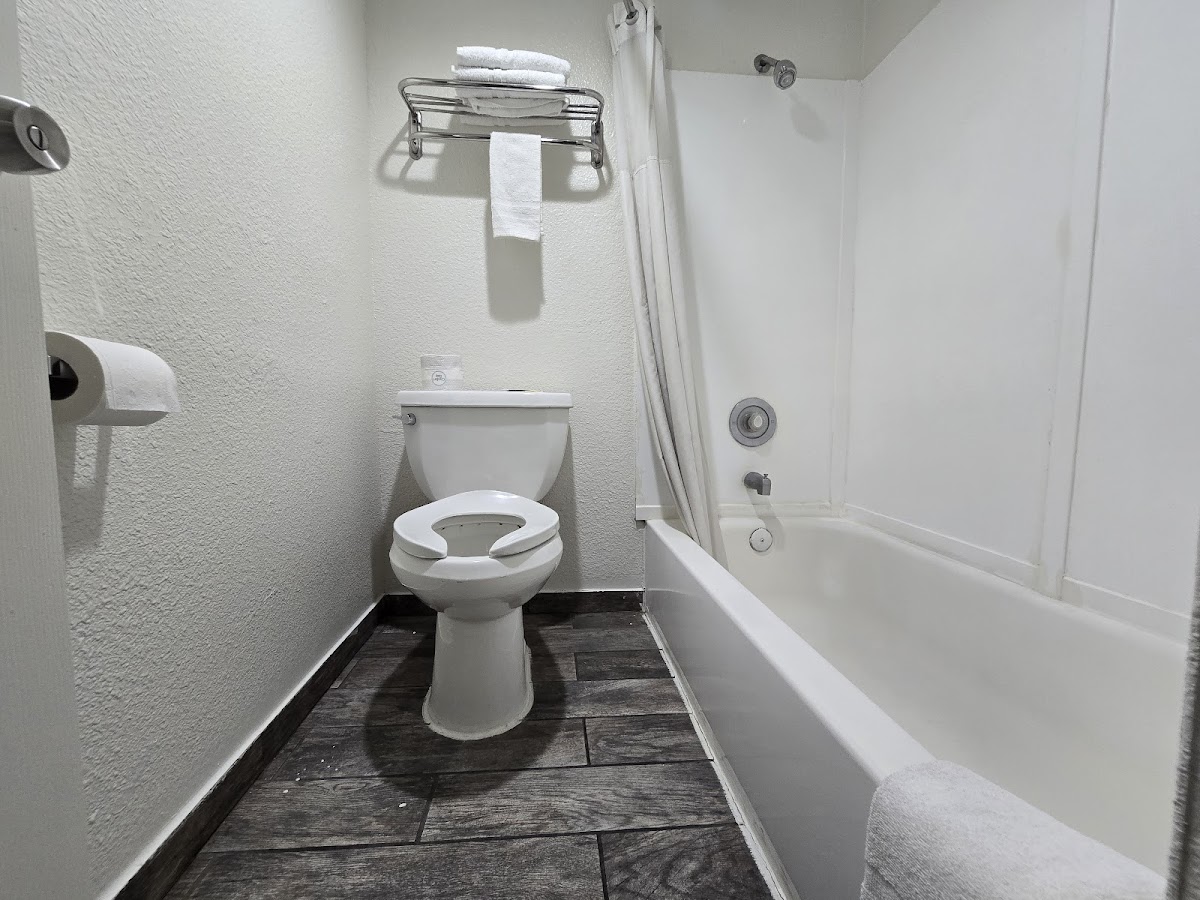 Peach City Inn photo 2