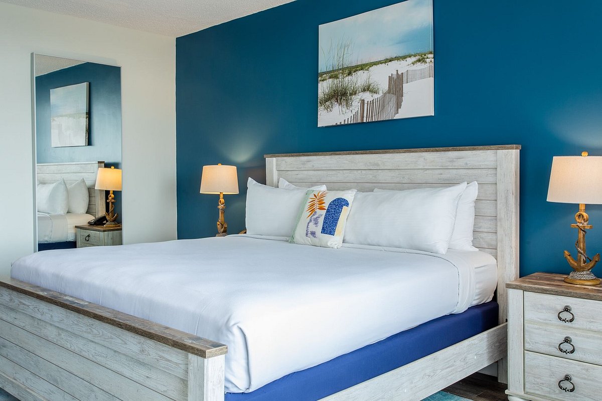 University Plaza Waterfront Hotel