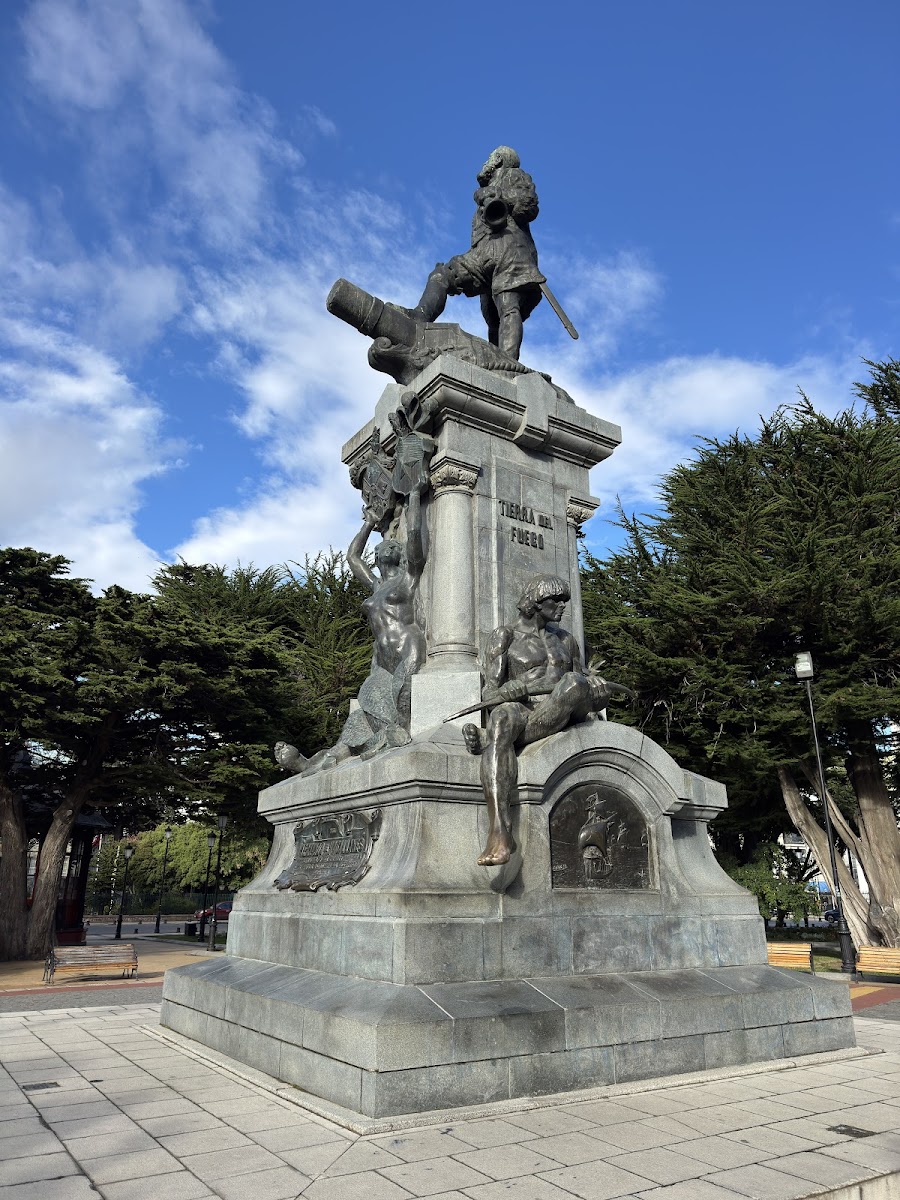Monumento Hernando De Magallanes