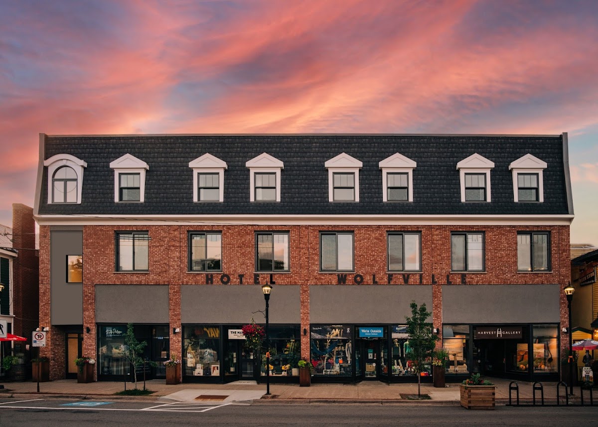 HOTEL WOLFVILLE