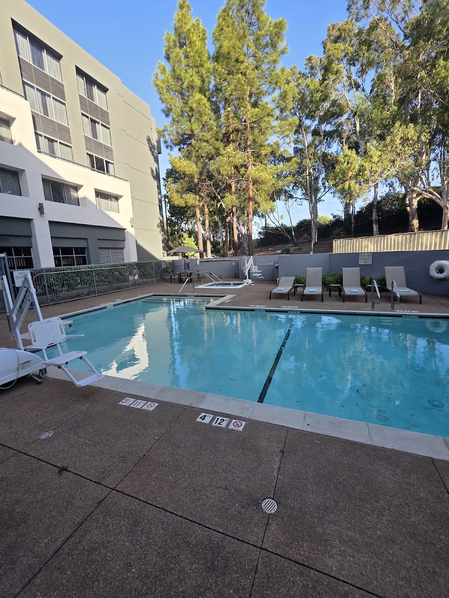 Courtyard by Marriott Richmond Berkeley photo 3