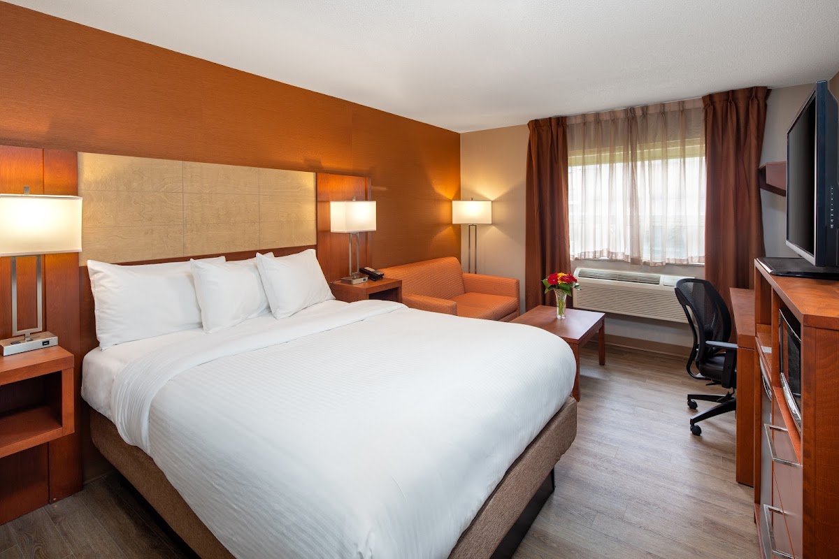 Canadas Best Value Inn - Richmond Hill photo 2