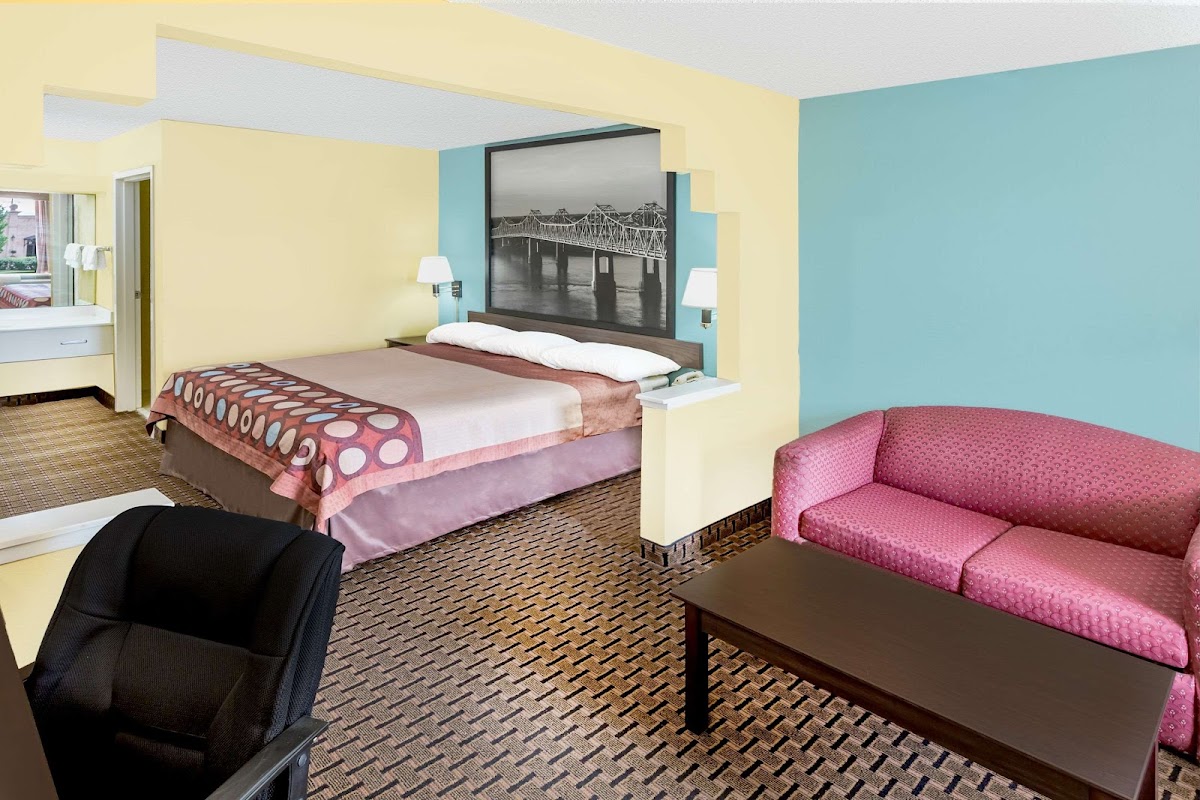 Super 8 by Wyndham Madison/Ridgeland Area photo 2