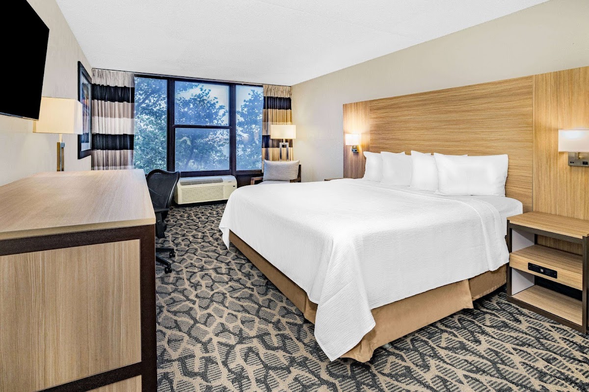 Ramada by Wyndham West Atlantic City photo 2