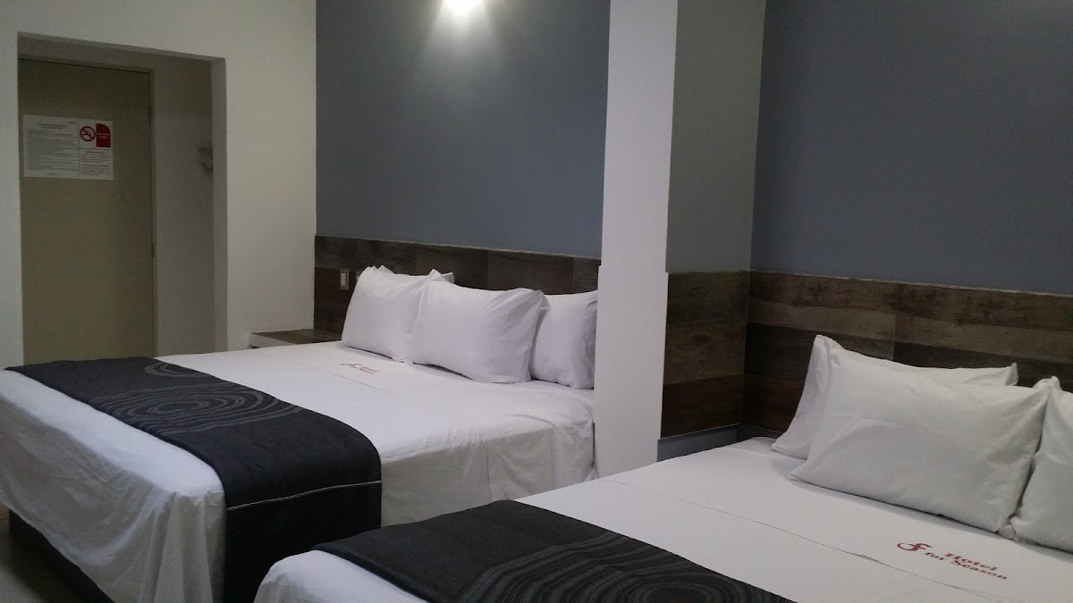For Season Hotel photo 2
