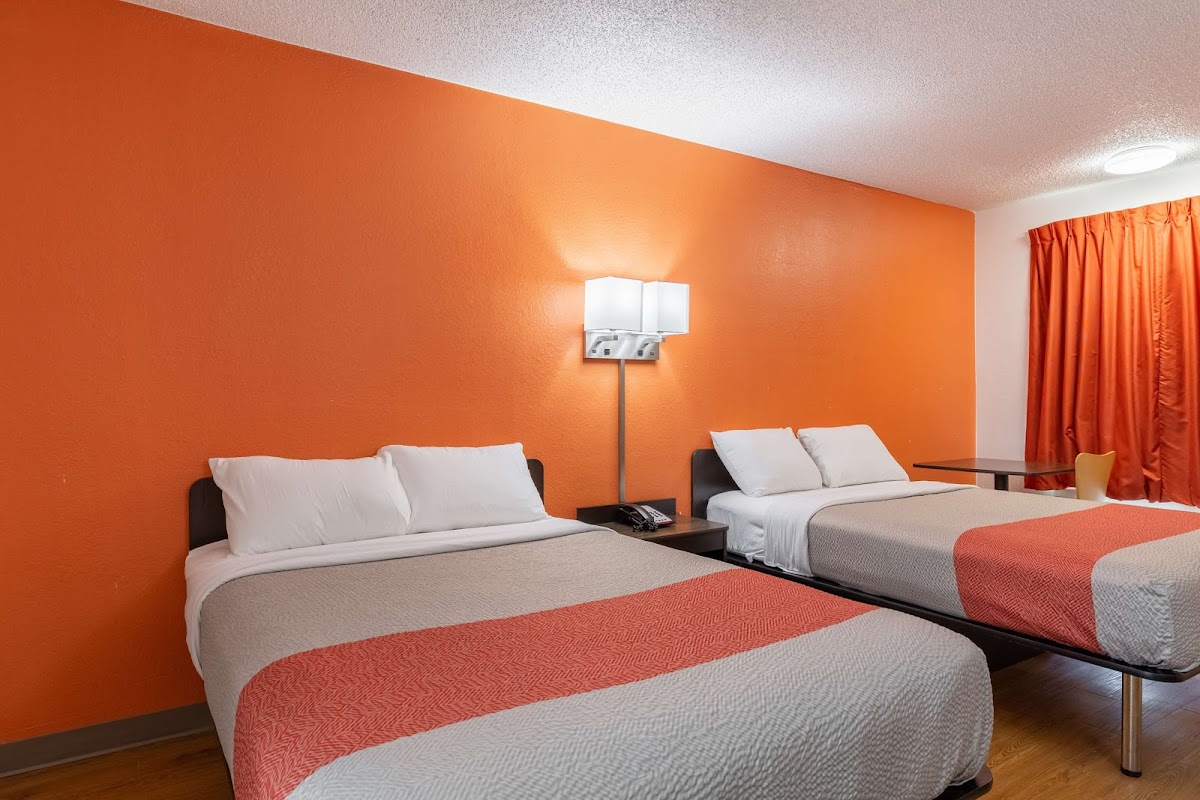 Motel 6 Bryan, TX - University Area photo 2