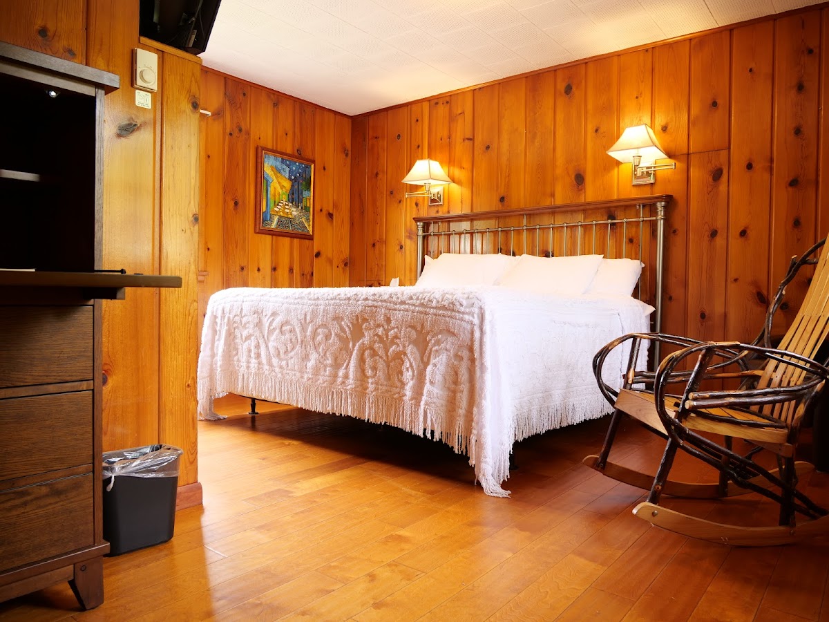 Ludington Blue Spruce Inn photo 2