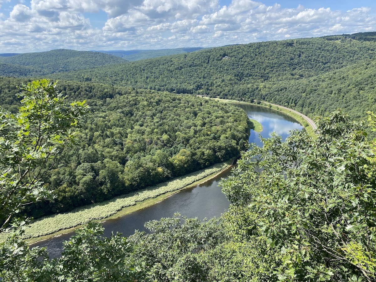 Bouchoux Trailhead (Jensen's Ledges)