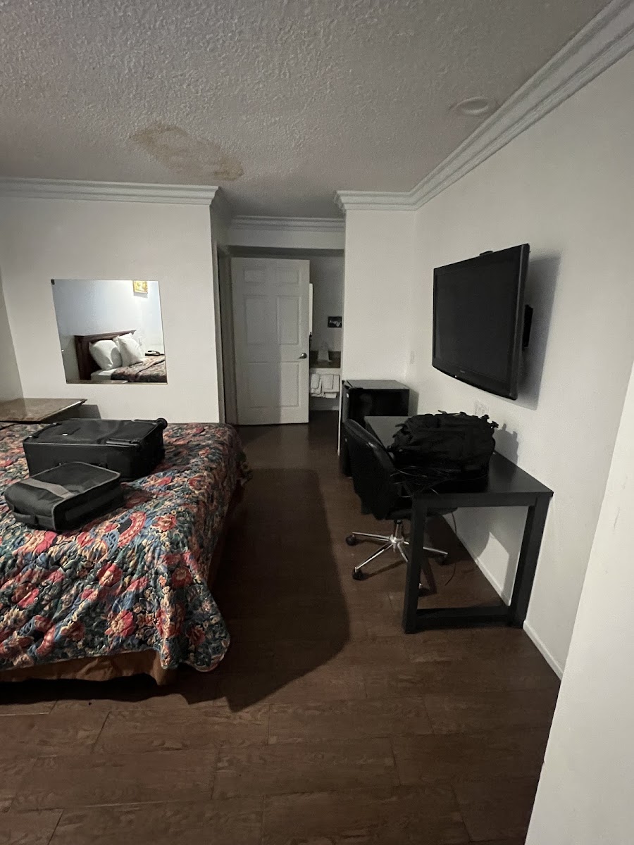 Scottish Inns Long Beach, CA photo 2