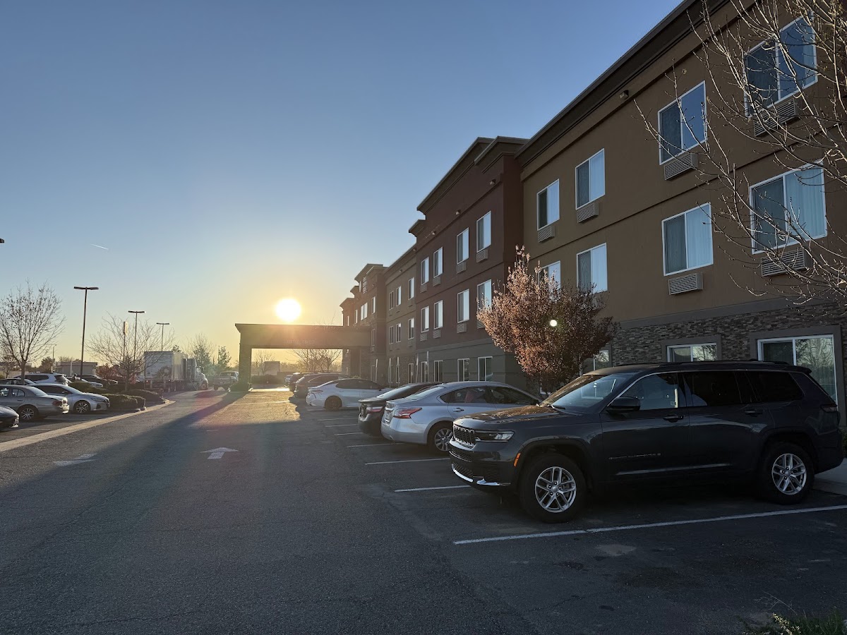 Wyndham Garden Lancaster CA photo 3