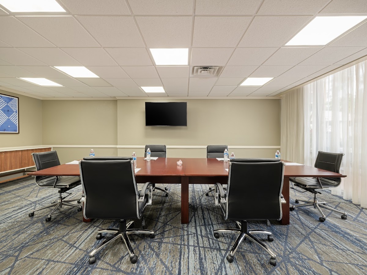 Holiday Inn Express & Suites Ft. Lauderdale-Plantation by IHG photo 2