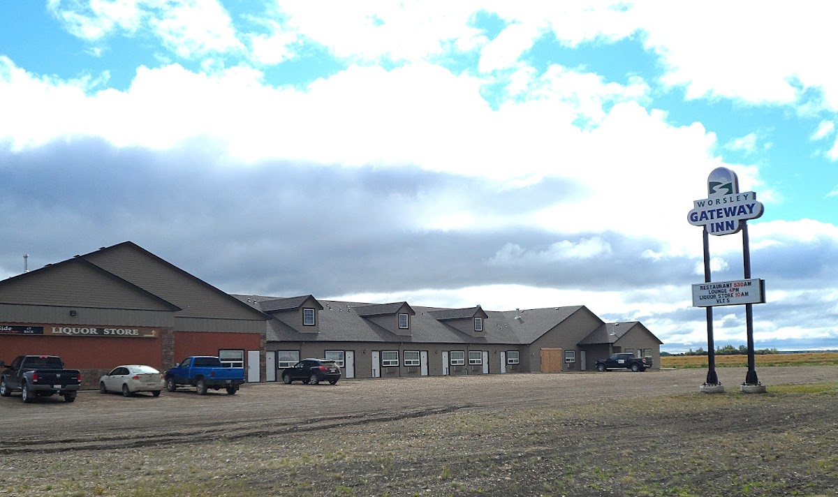 Worsley Gateway Inn & Camp