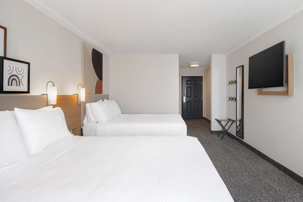 Spark by Hilton Orangeburg photo 2