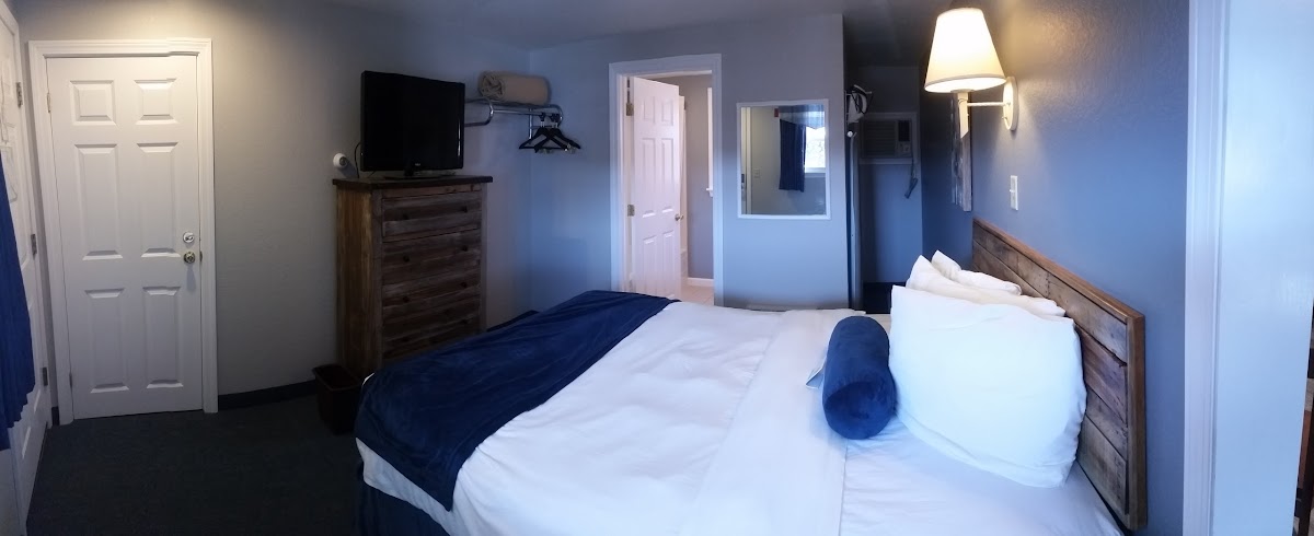 Newport City Inn and Suites photo 2