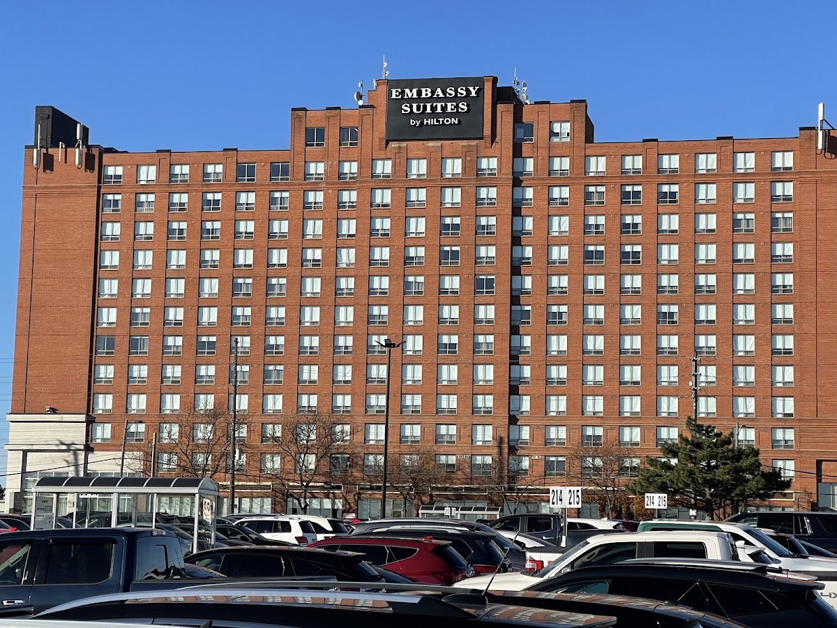 Embassy Suites by Hilton Toronto Airport photo 3