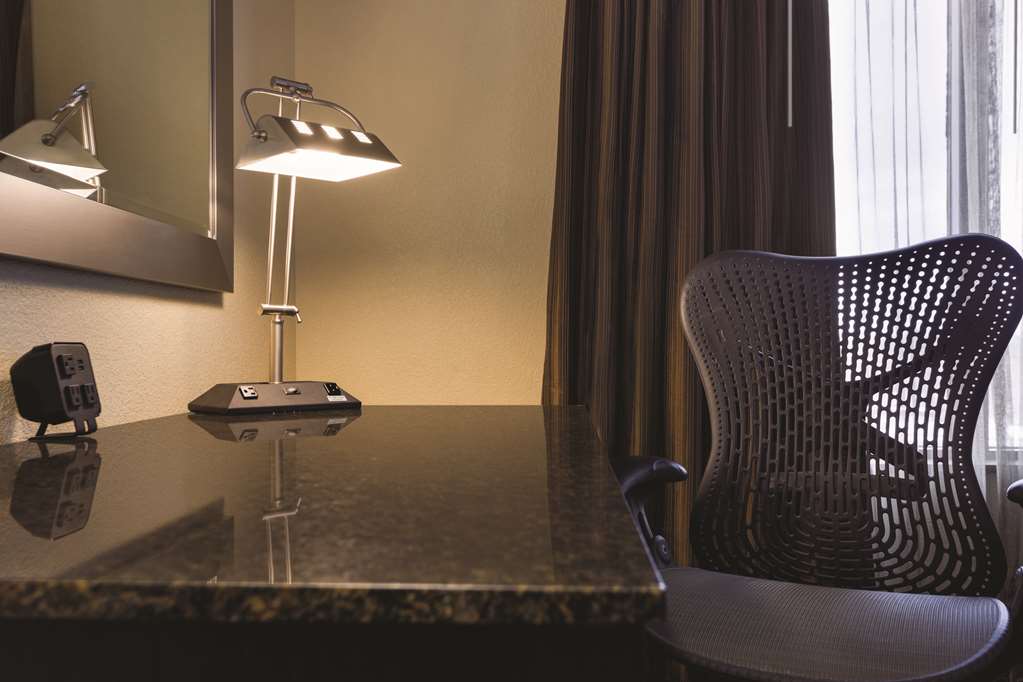 Hilton Garden Inn Houston NW/Willowbrook photo 2