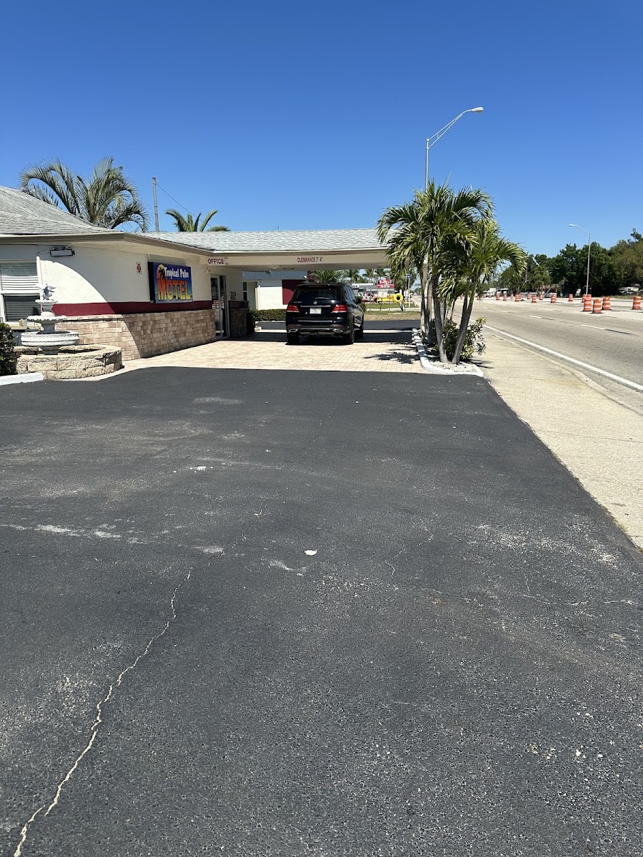 Tropical Palm Motel photo 2