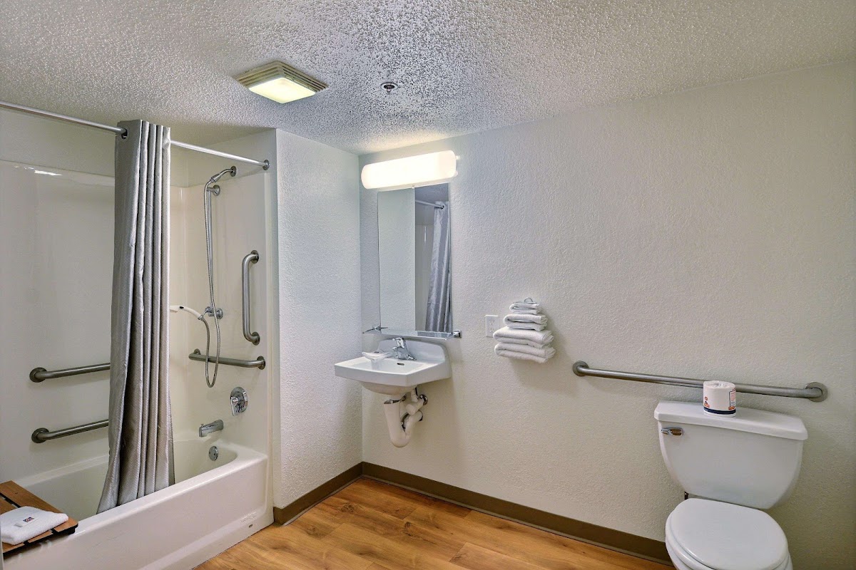 Motel 6 Tewksbury, MA - Boston photo 3