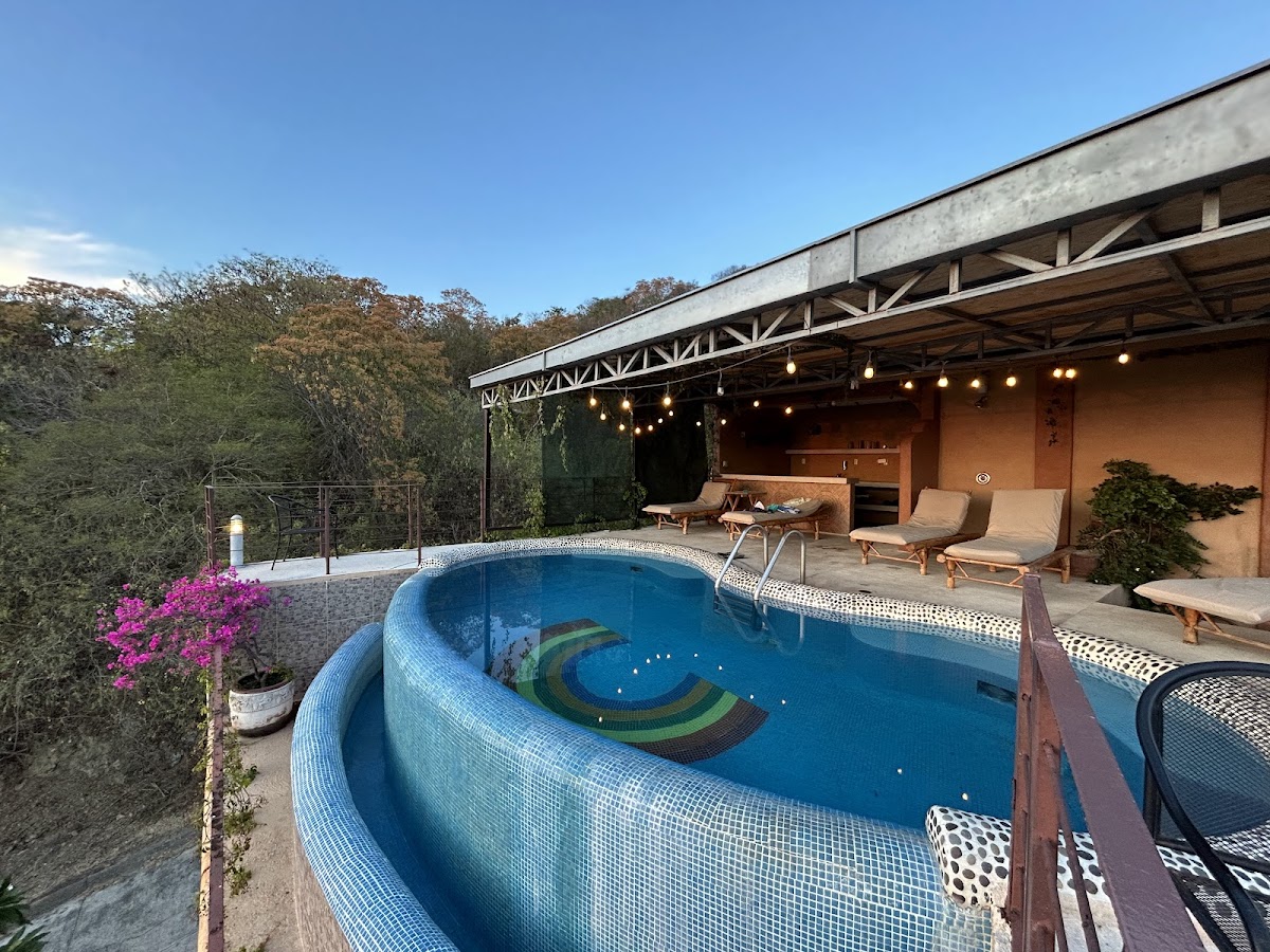 Casa Arcoiris Zihuatanejo photo 3