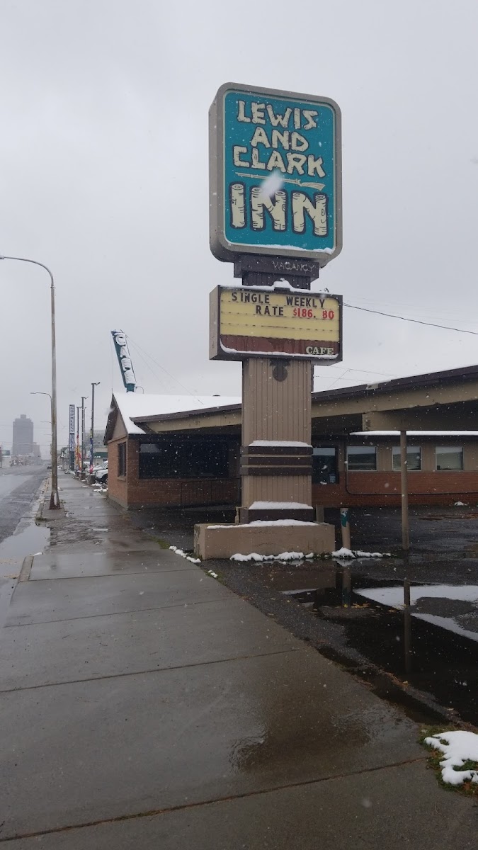 Lewis & Clark Inn photo 2