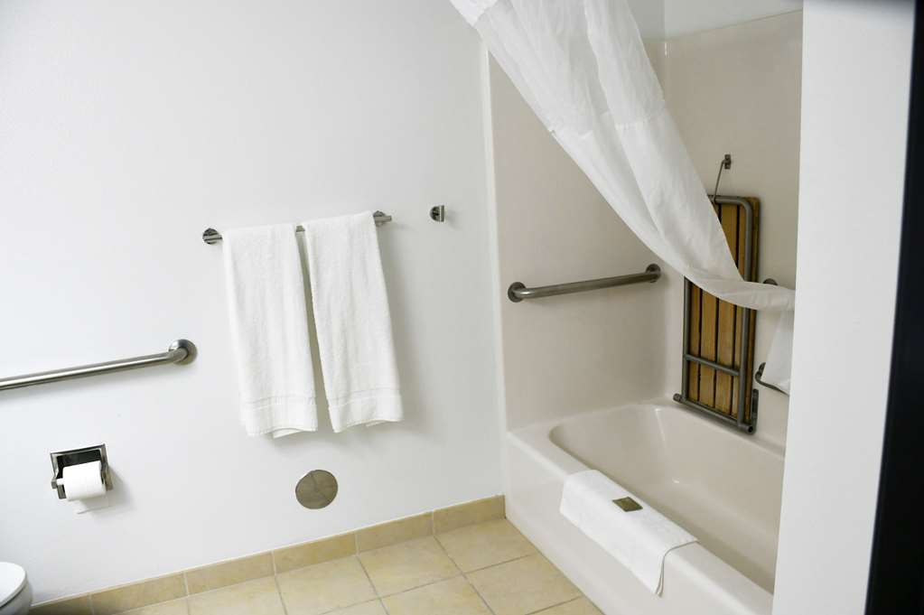 Best Western Harmony Inn Fort Dodge Iowa photo 2