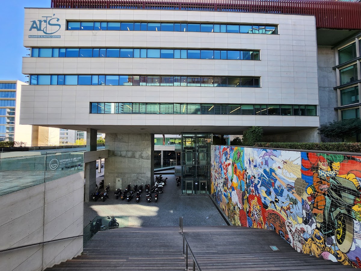 Art's Business & Hotel Centre