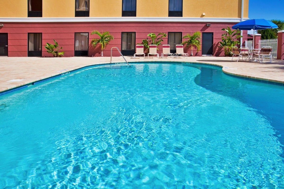 Holiday Inn Express & Suites Port Richey by IHG