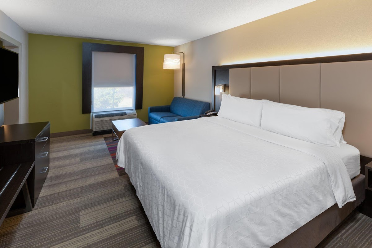 Holiday Inn Express Minden by IHG photo 2