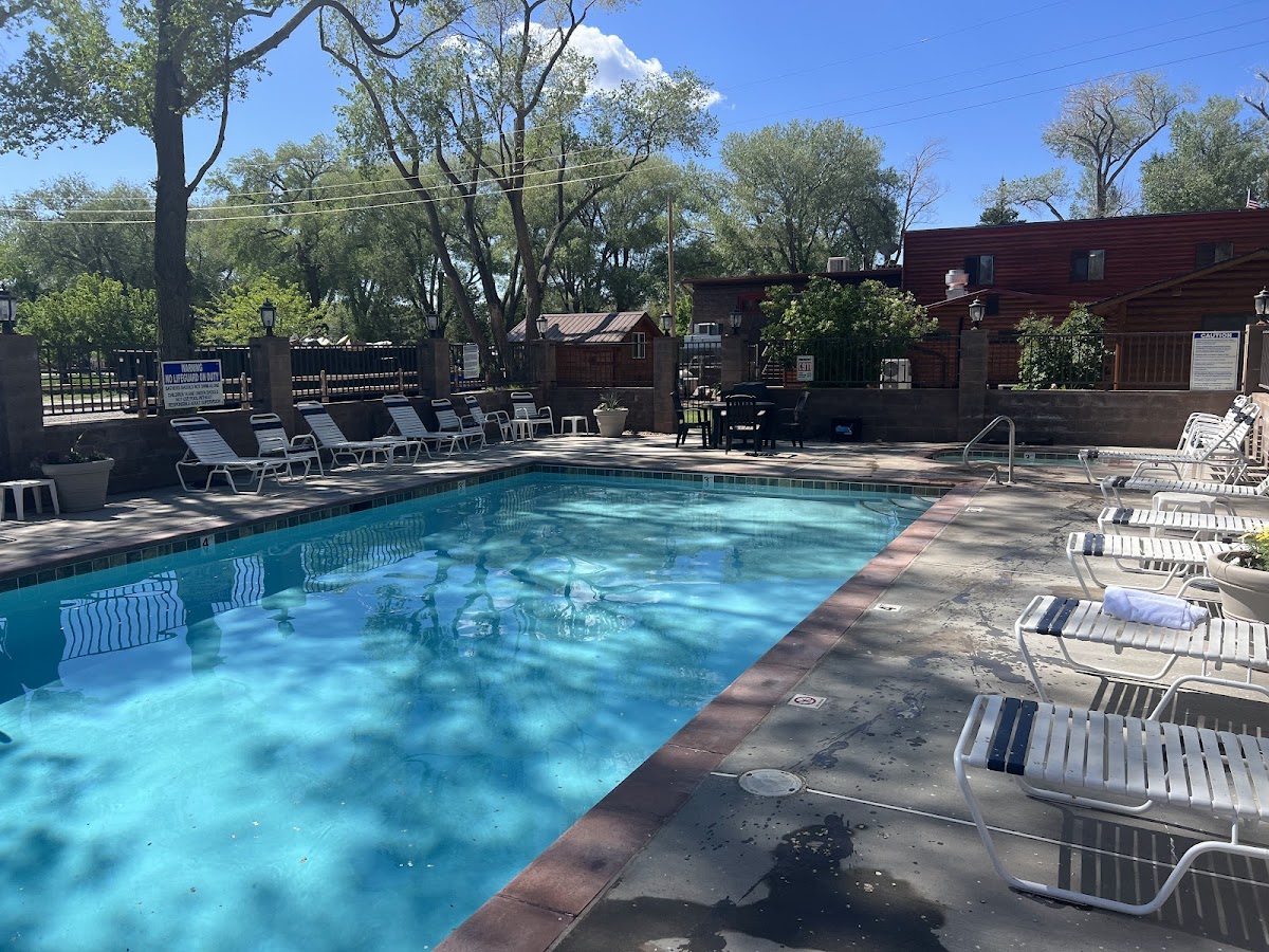 Chuck Wagon Lodge photo 3