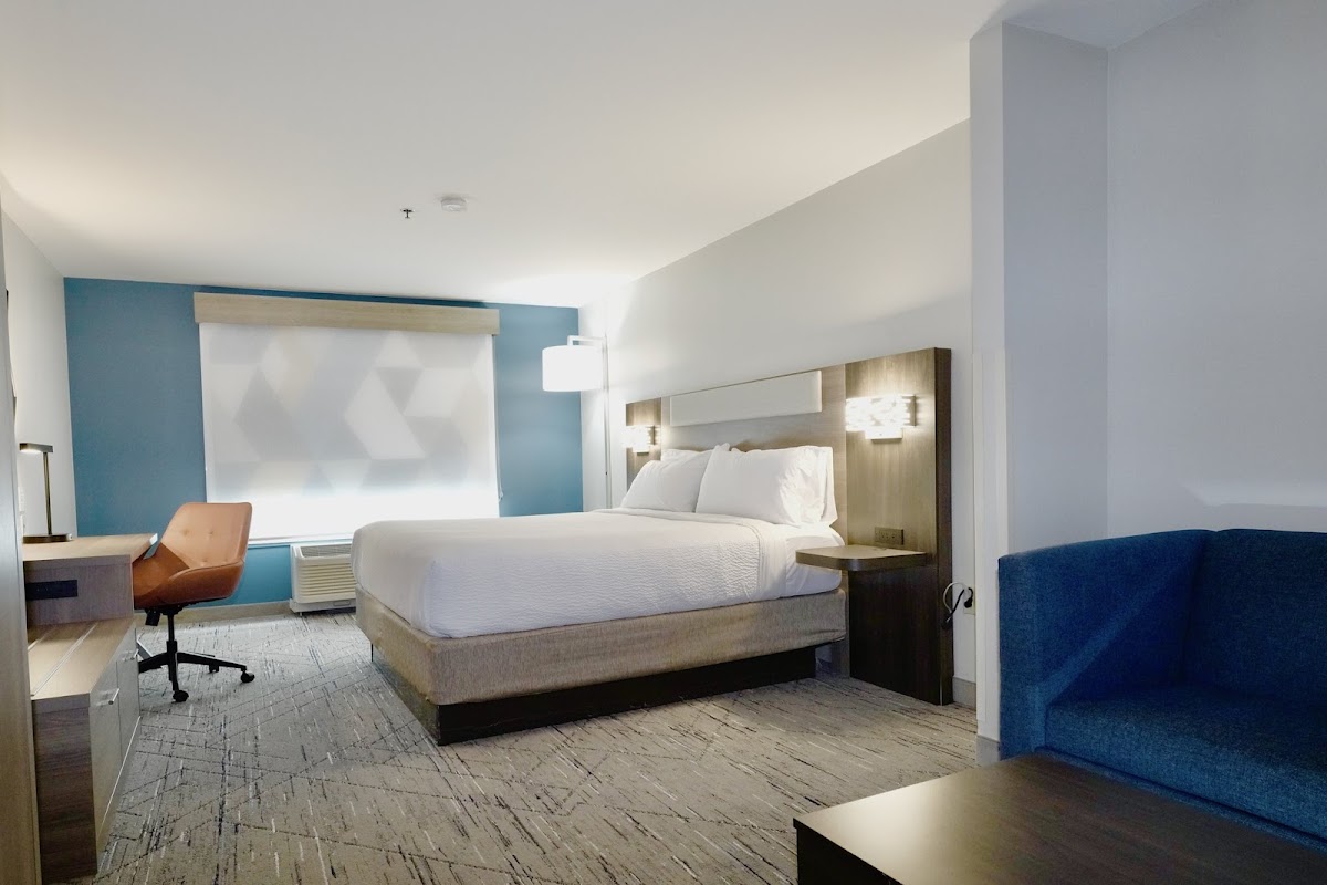 Holiday Inn Express & Suites Smithfield - Selma I-95 by IHG photo 2
