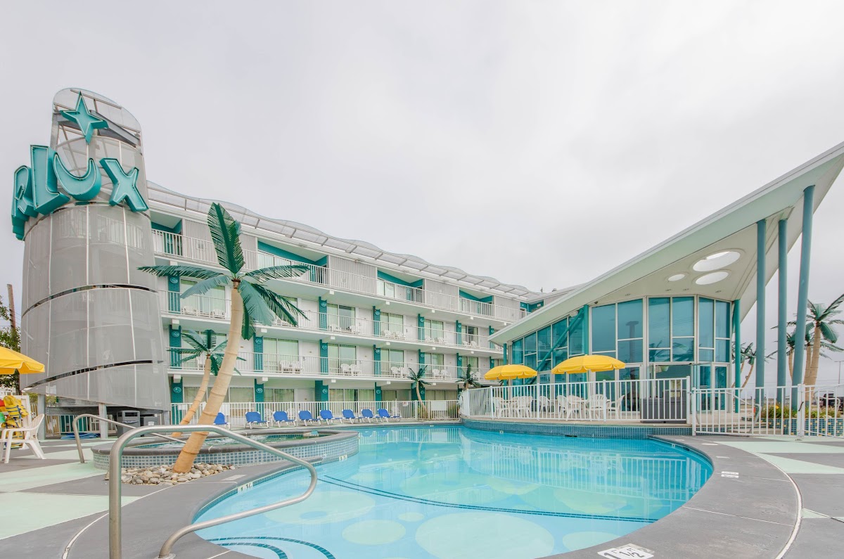 Starlux Hotel