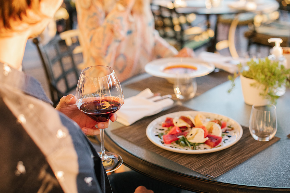 Riverbend Inn & Vineyard