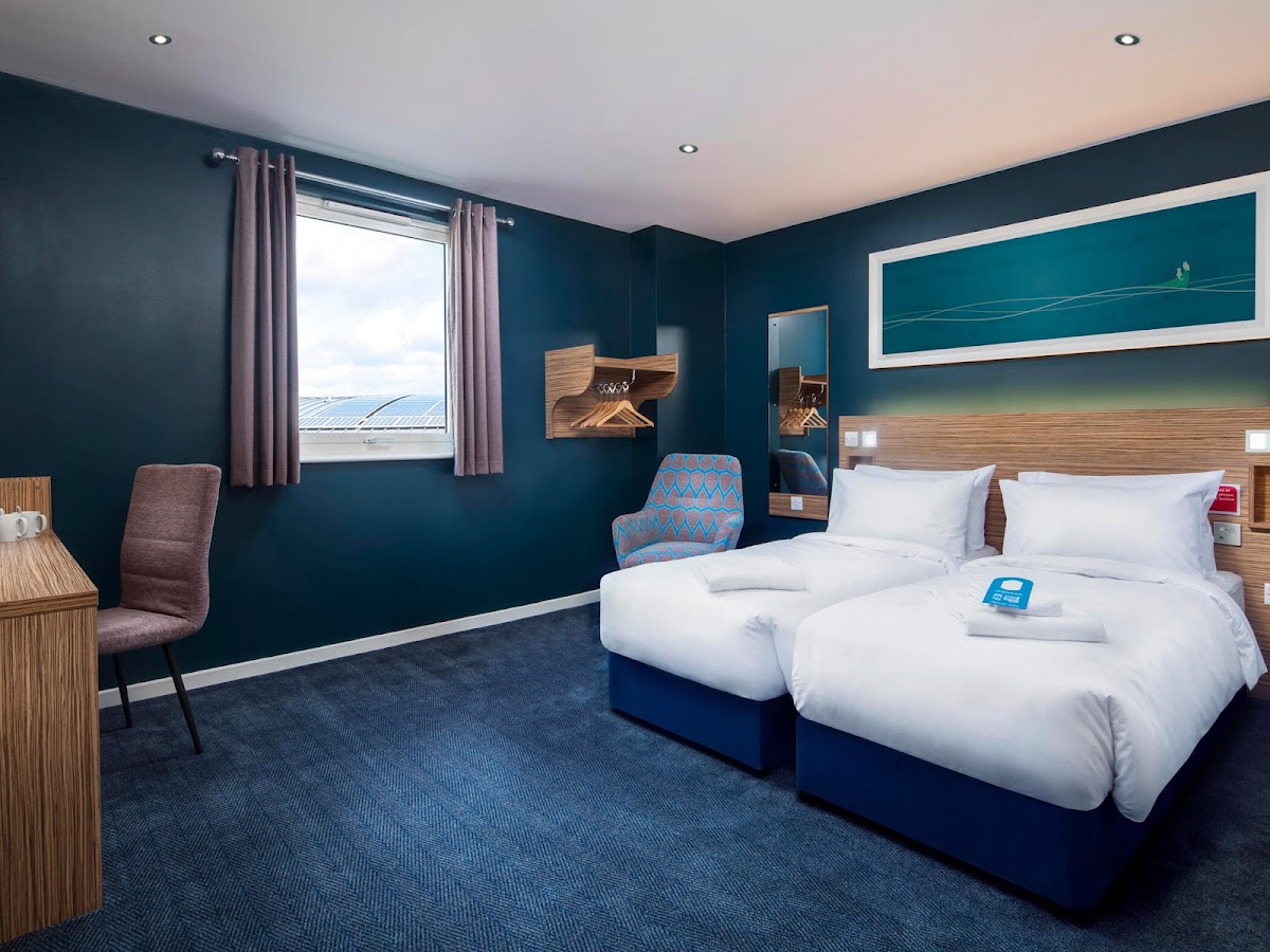 Travelodge Bromborough photo 2