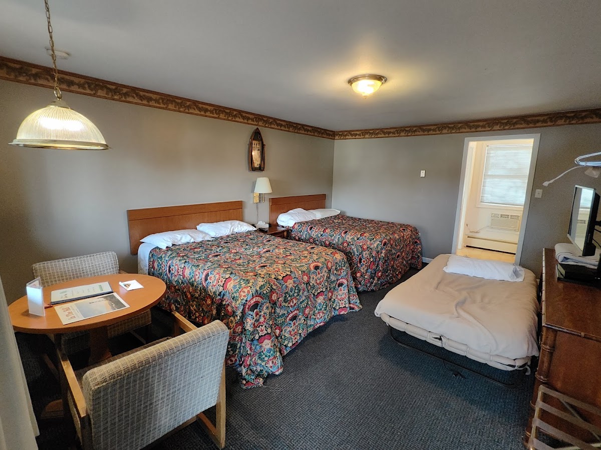 Christy's Motel photo 2