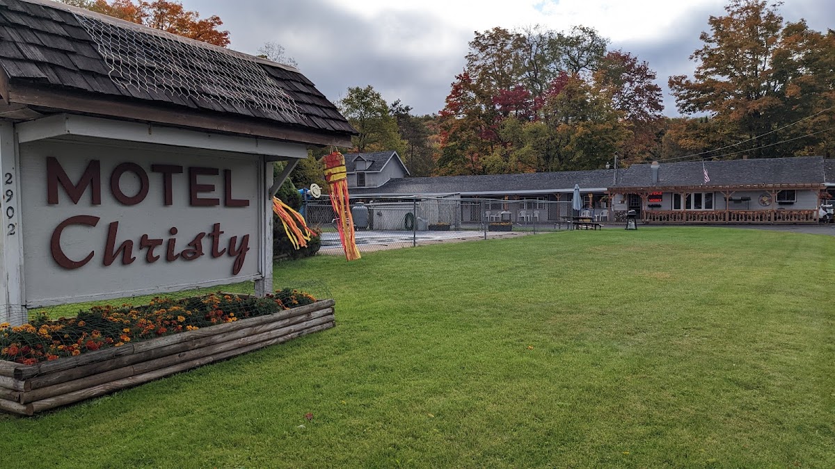 Christy's Motel photo 3