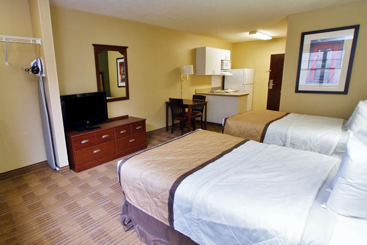 Extended Stay America Suites- Orlando Theme Parks - Major Blvd. photo 3