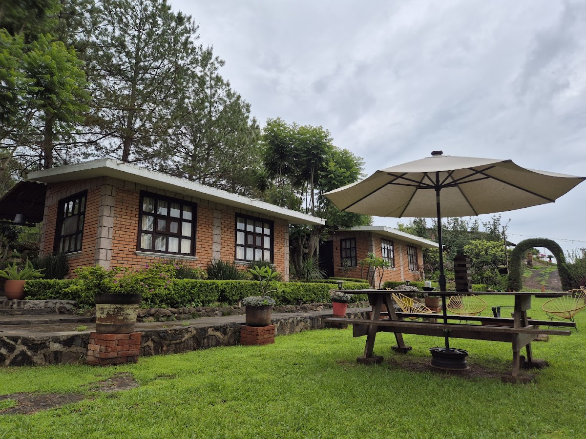 Cabañas Mintzicuri Tata Valerio