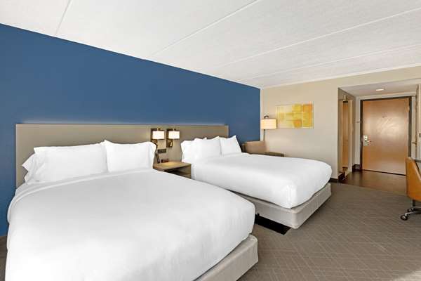Comfort Inn & Suites Arlington Heights - Schaumburg photo 2