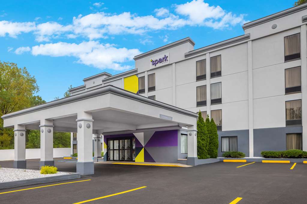 Spark by Hilton Clarks Summit
