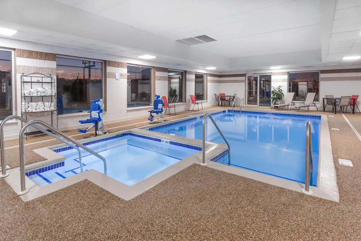 Wingate by Wyndham Joliet photo 3