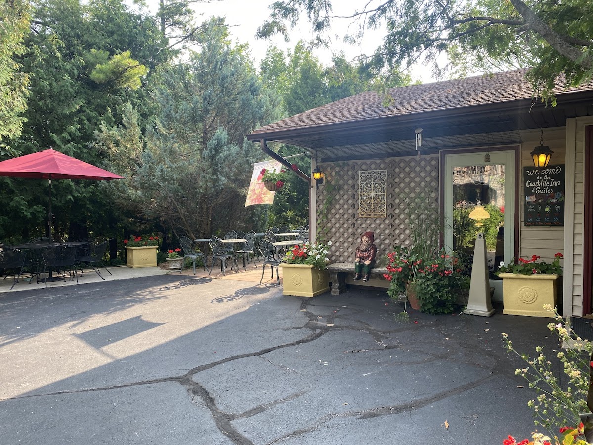 The Coachlite Inn photo 2