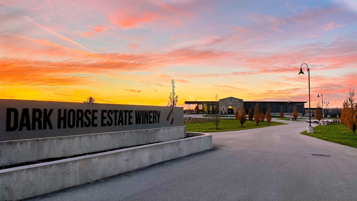Dark Horse Estate Winery Inc.