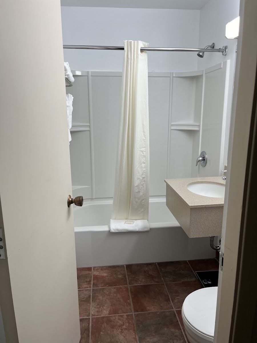 Slemon Park Hotel & Conference Centre photo 3