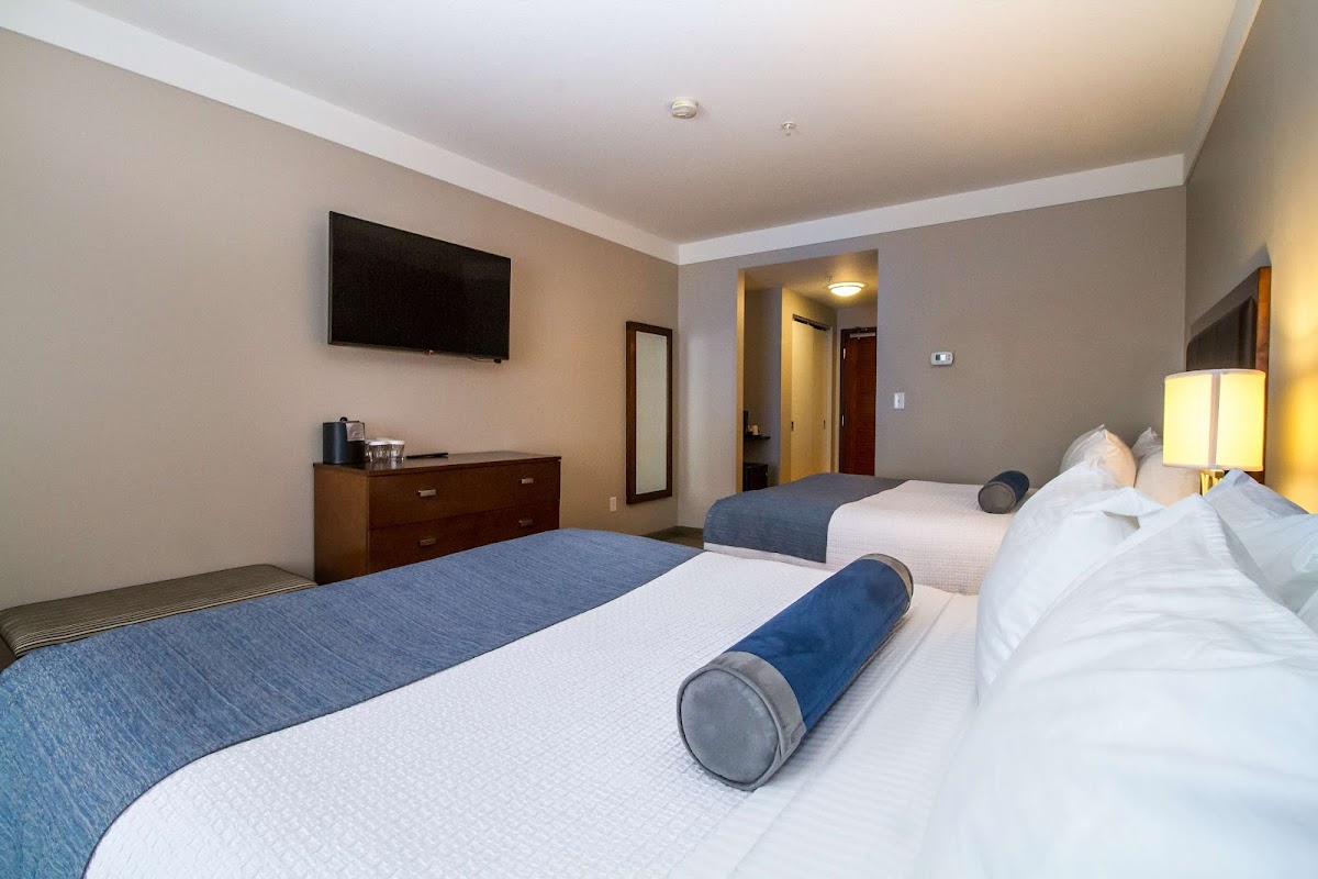 Best Western Plus Revelstoke photo 2