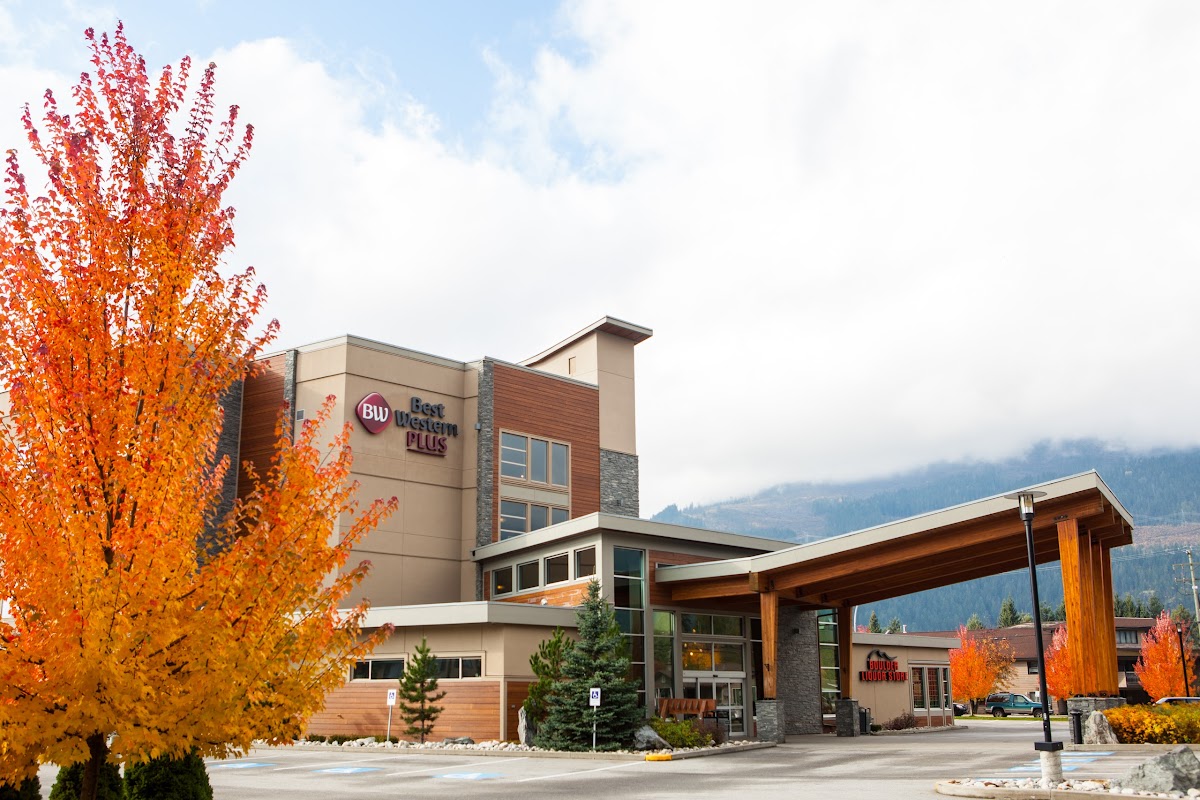 Best Western Plus Revelstoke photo 3