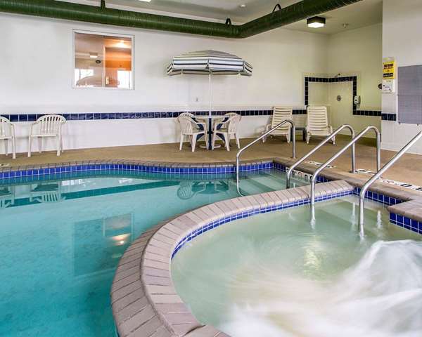Sleep Inn & Suites Green Bay South photo 2