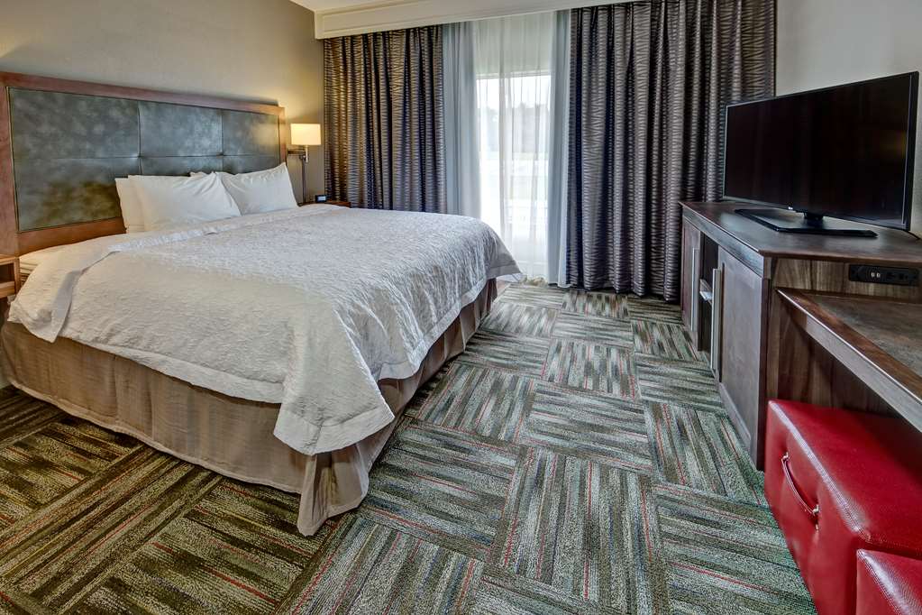 Hampton Inn Newberry-Opera House photo 2