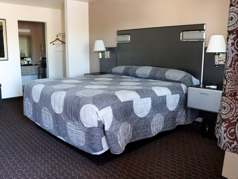 Driftwood Inn Santa Clara photo 2