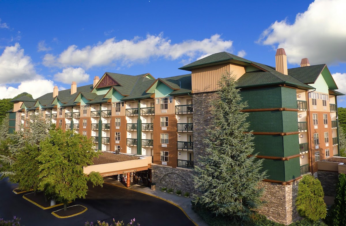 Grand Smokies Resort Lodge