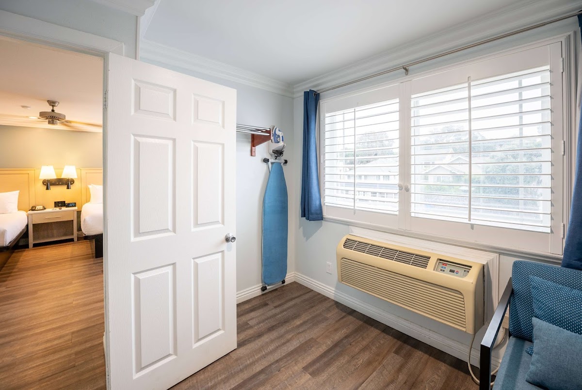 Ramada Limited Redondo Beach photo 2